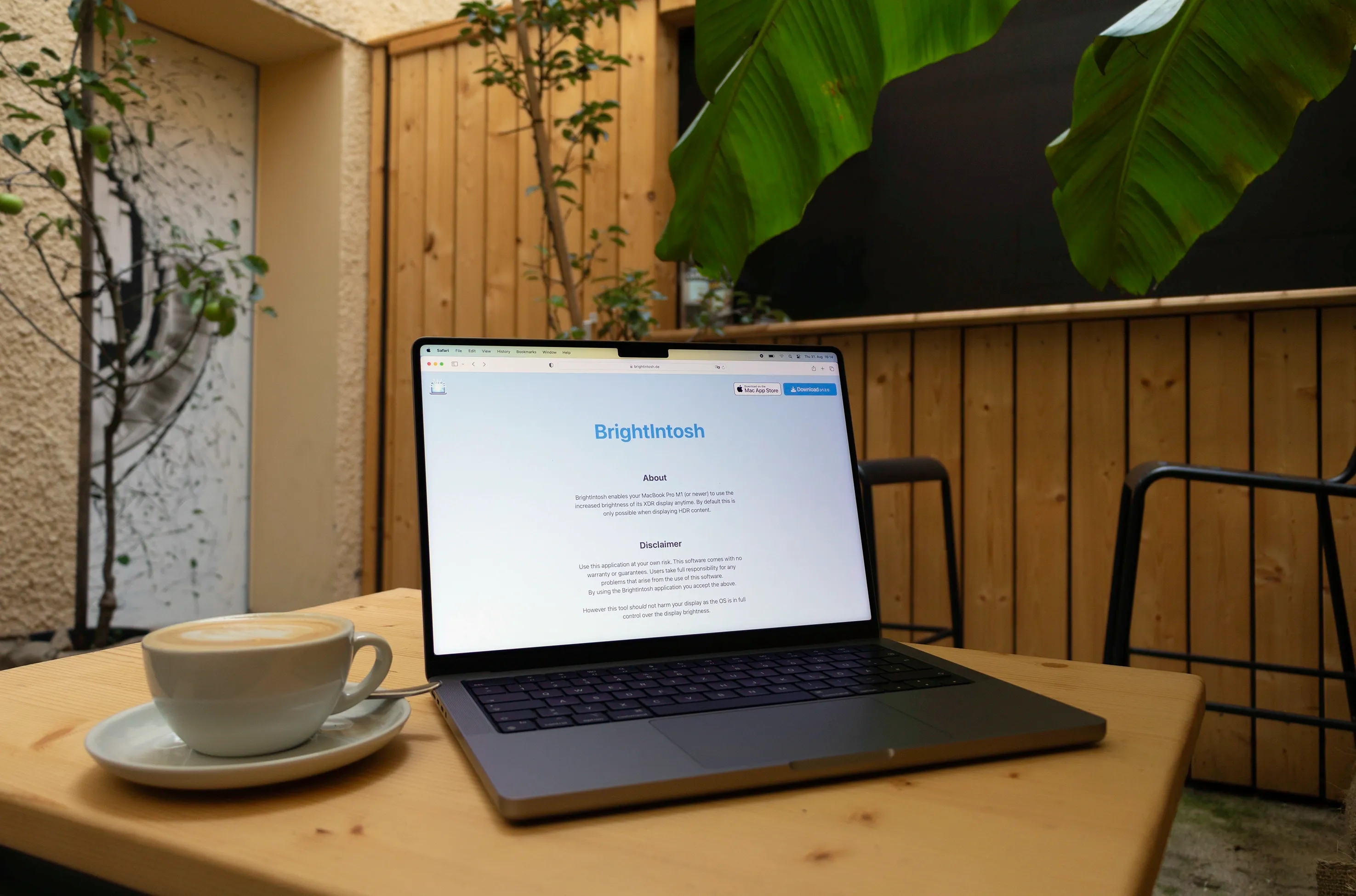 MacBook Pro® with increased brightness through BrightIntosh